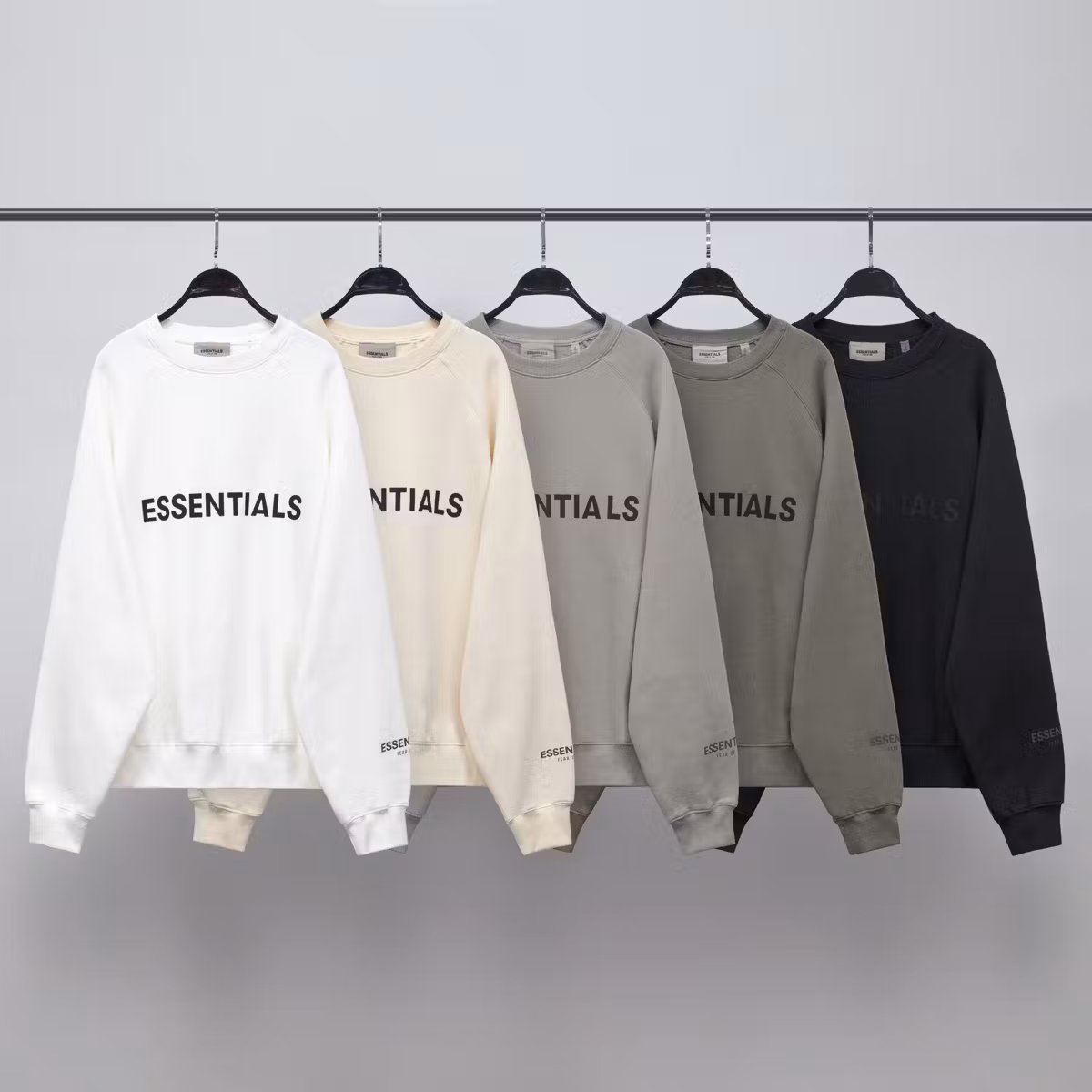 Fear of God ESSENTIALS 3D Silicon Applique Crewneck String/Tan Fear of God ESSENTIALS 3D Silicon Applique Crewneck String/Tan